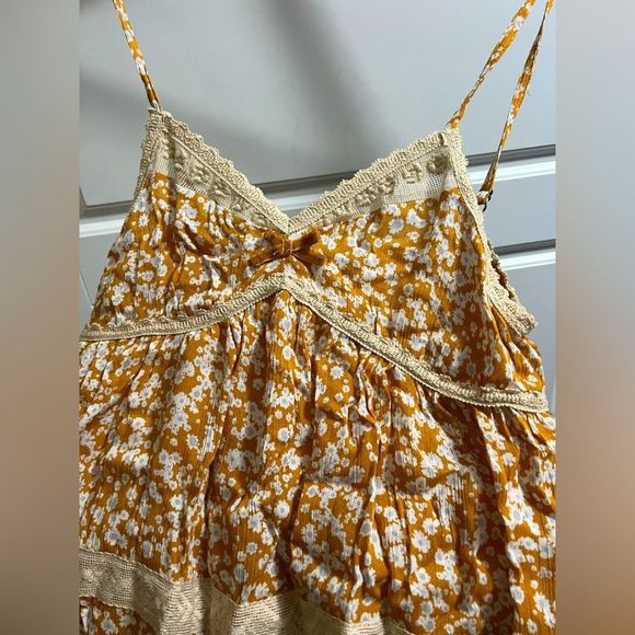 NWT Aeropostale cream lace and orangey floral v-neck baby doll cami. Size small. - Picture 2 of 8